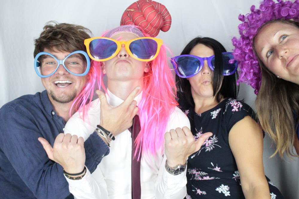 Mr & Mrs Guillen | View more photos from the event at gallery.myphotoboothexperience.co.uk/u/MyPhotoBoothExperienceLtd/Mr-Mrs-Guillen